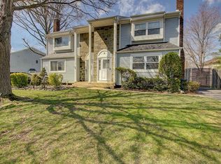 6 Hannah Dr, Dayton, NJ 08810