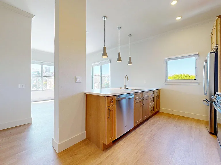 3322 Buchanan St #306 — Photo 3