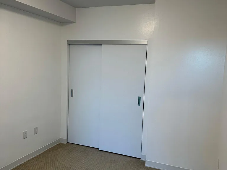 987 Queen St #3807 — Photo 6
