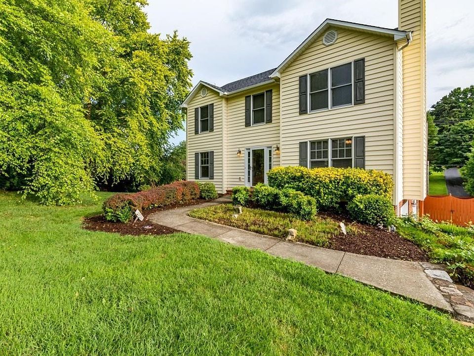 9 Wentworth Ln
