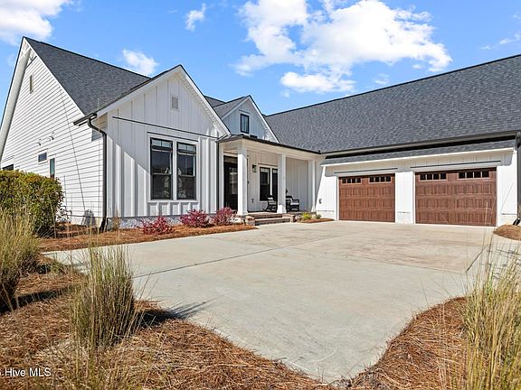 2nd image of 5301 Barcroft Lake Drive
