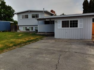 1122 S Dahlia Dr, Moses Lake, WA 98837