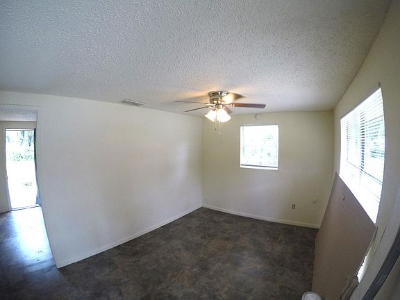 4th image of 3614 E North St