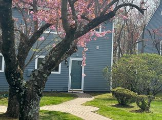 7 Farmington Meadow Dr #7, Farmington, CT 06032