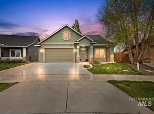 10168 W Whitecrest St, Star, ID 83669