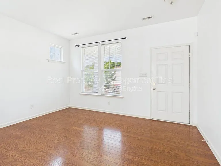 205 Cheeseman Rd — Photo 14