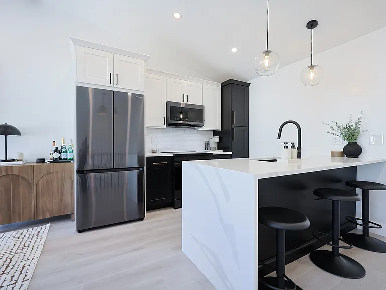 1369 Park Ave — Photo 7