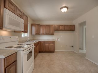 1125 Carlos Rey Dr SW, Albuquerque, NM 87121