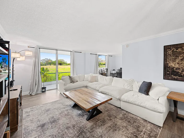 5301 NW 2nd Ave #1010 — Photo 5