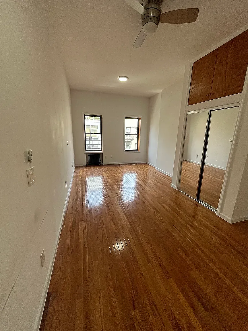 486 East 74th Street — Photo 3
