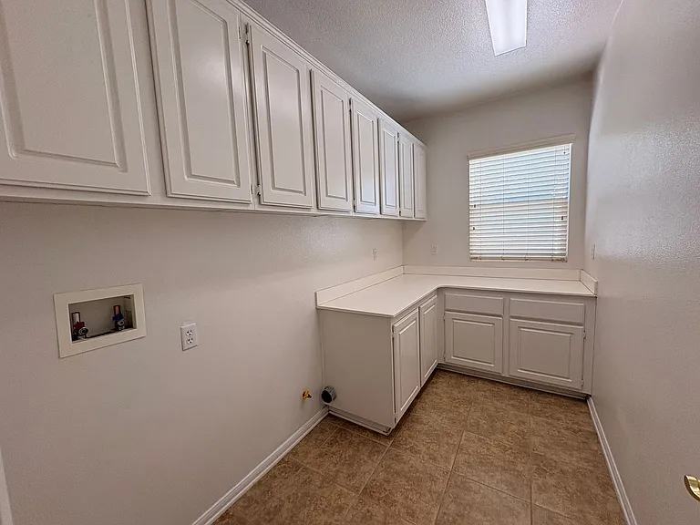 5875 Larry Dean St — Photo 13