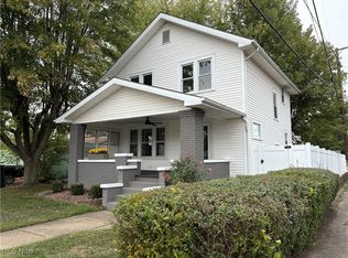 1033 College Ave NW, New Philadelphia, OH 44663