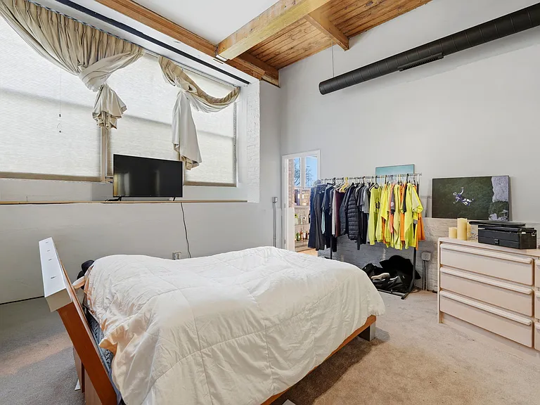 1500 W Monroe St #124 — Photo 14
