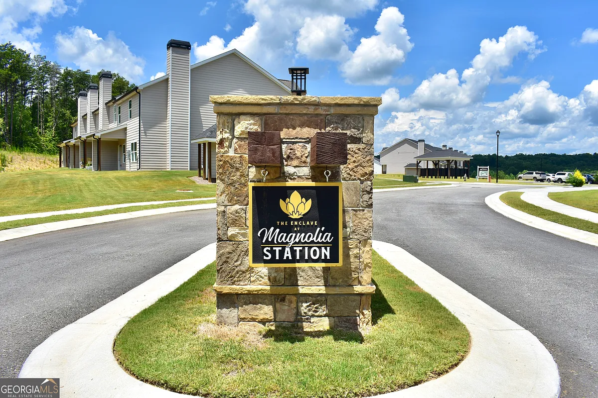 Building Photo - 6428 Pine Station Dr
