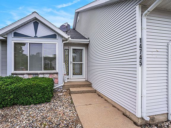 4th image of 14745 Anchor Ct