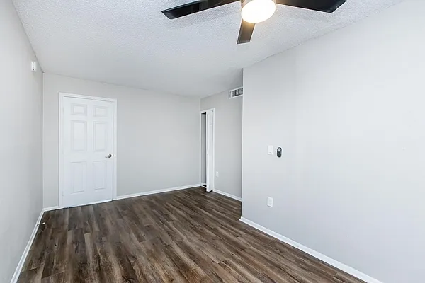 Wymore 360 Apartments — Photo 20