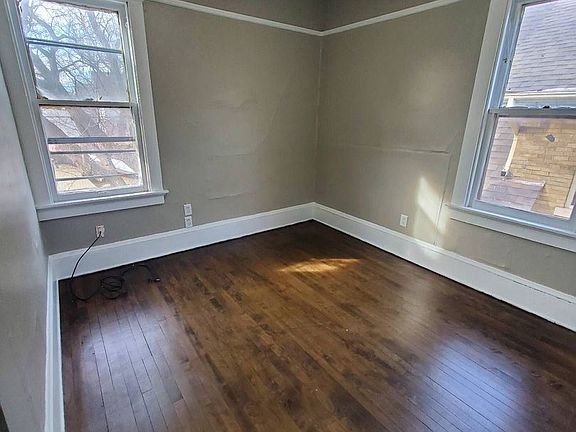 3rd image of 3715 N Port Washington Ave