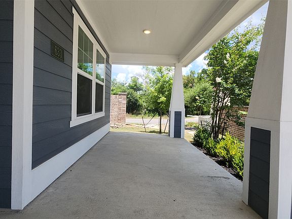 4th image of 633 Quail Meadows Dr