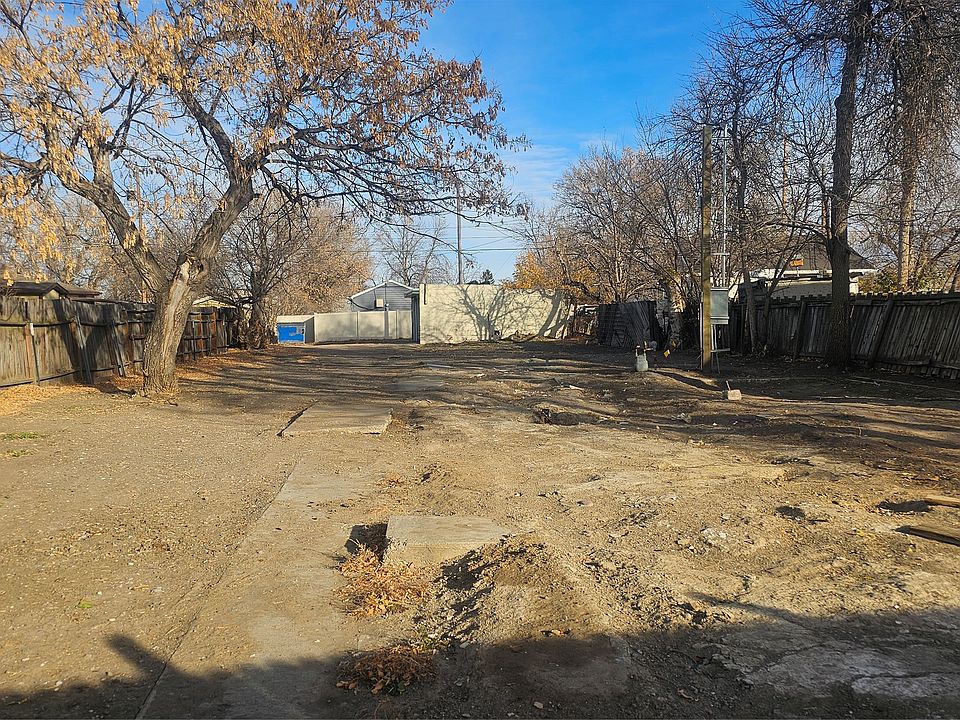 1st image of 1223 6th Ave S