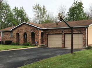 3685 Calhoun Dr, Springfield, OH 45505