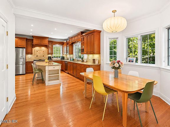 5th image of 45 William St #B