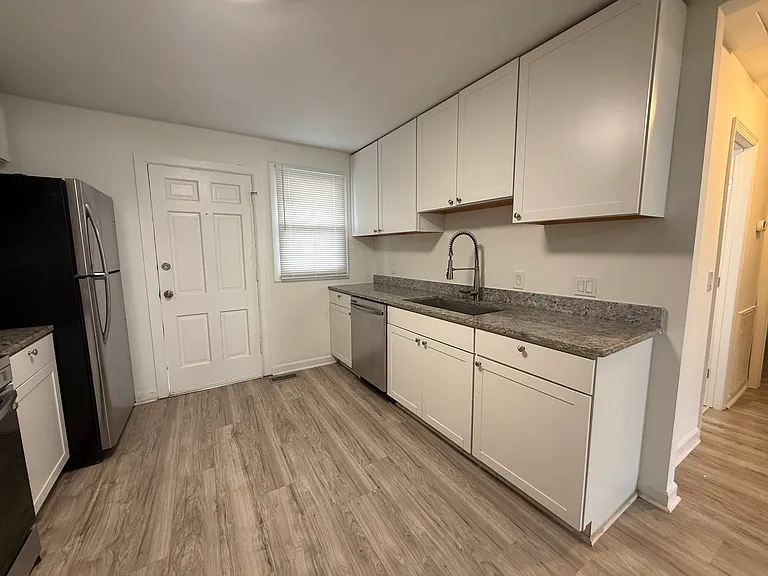 2416 Meharry Blvd #3 — Photo 6