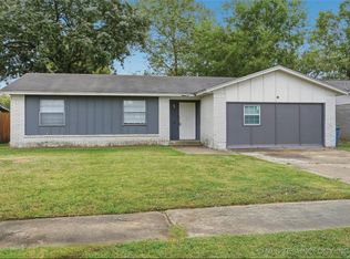 11502 E 37th St, Tulsa, OK 74146