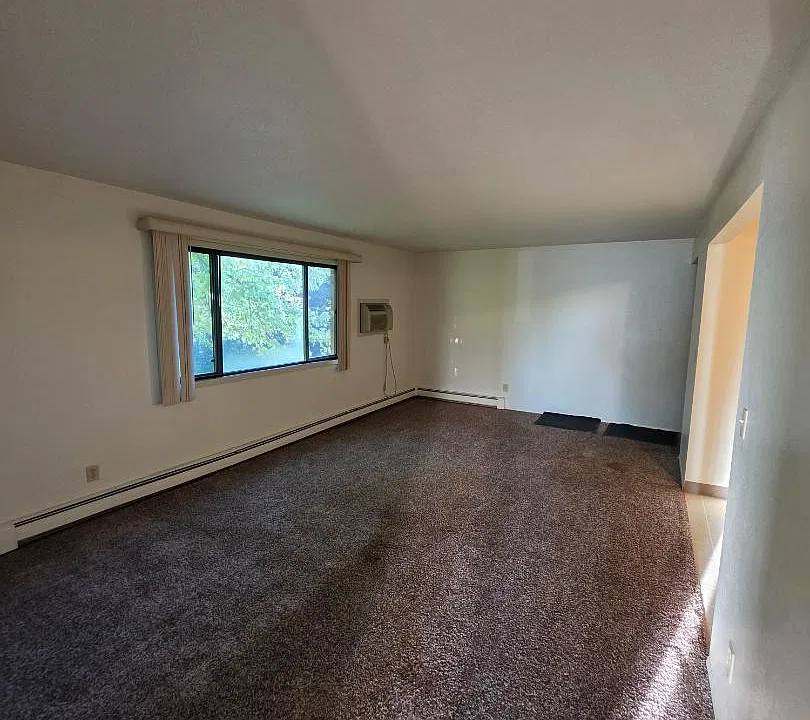 2115 E Divide Ave #12