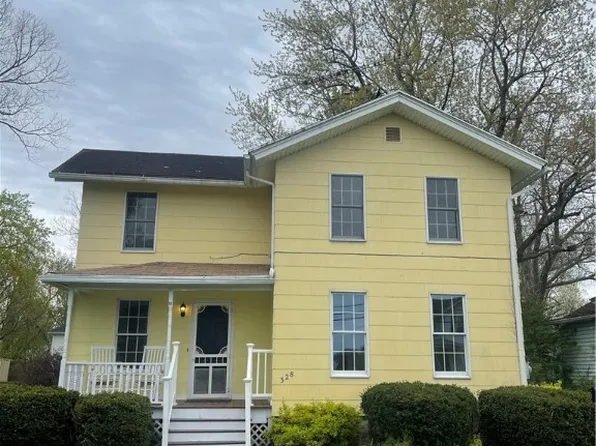 328 W Bank St, Albion, NY 14411