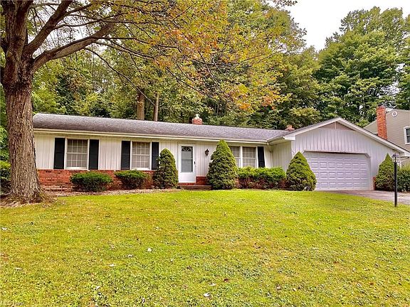 2nd image of 5976 Galaxie Dr