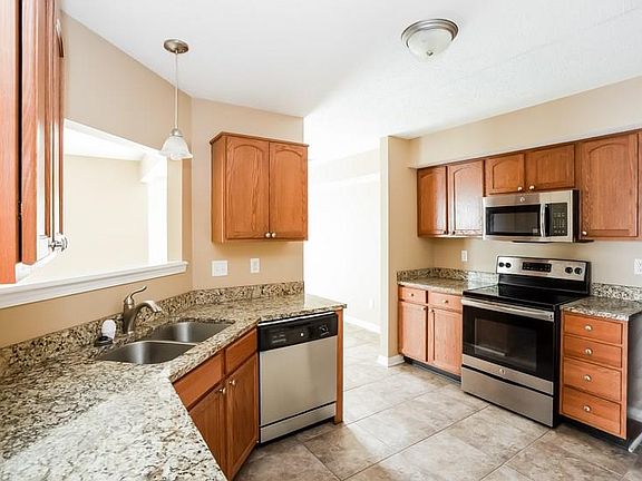 4th image of 2219 Fairweather Dr