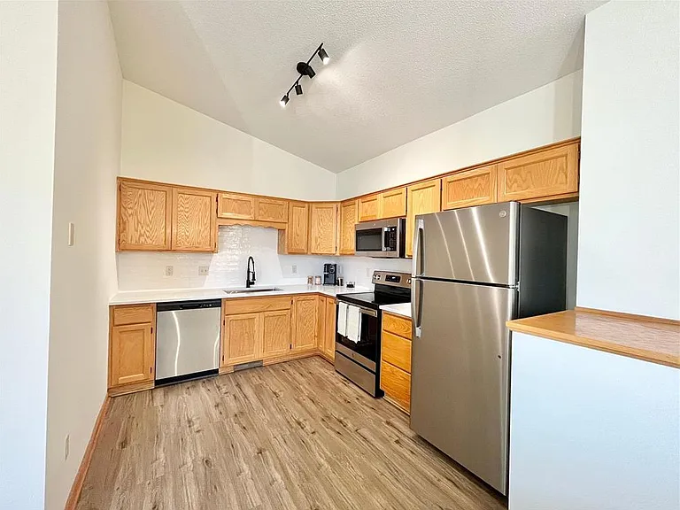 23040 Bittersweet St NW — Photo 4