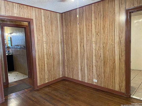 4th image of 1630 E HIGHLAND BLVD