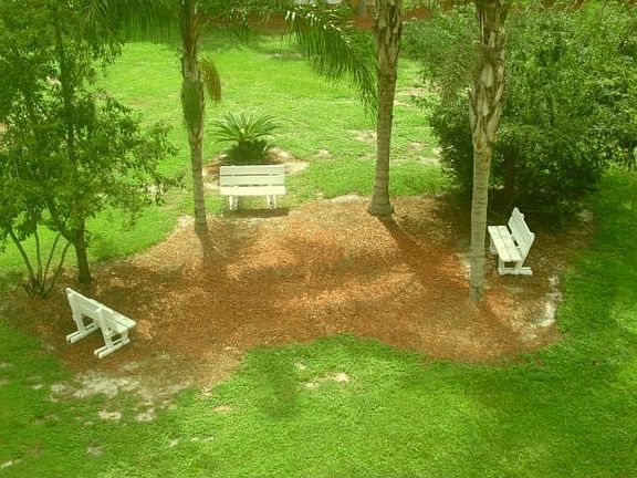 Courtyard Resting Area