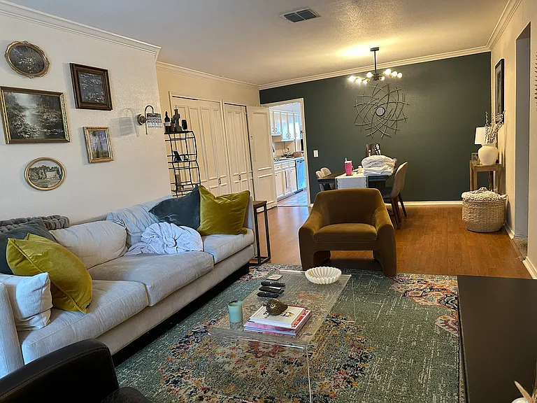 7815 Broadway St #104 — Photo 2