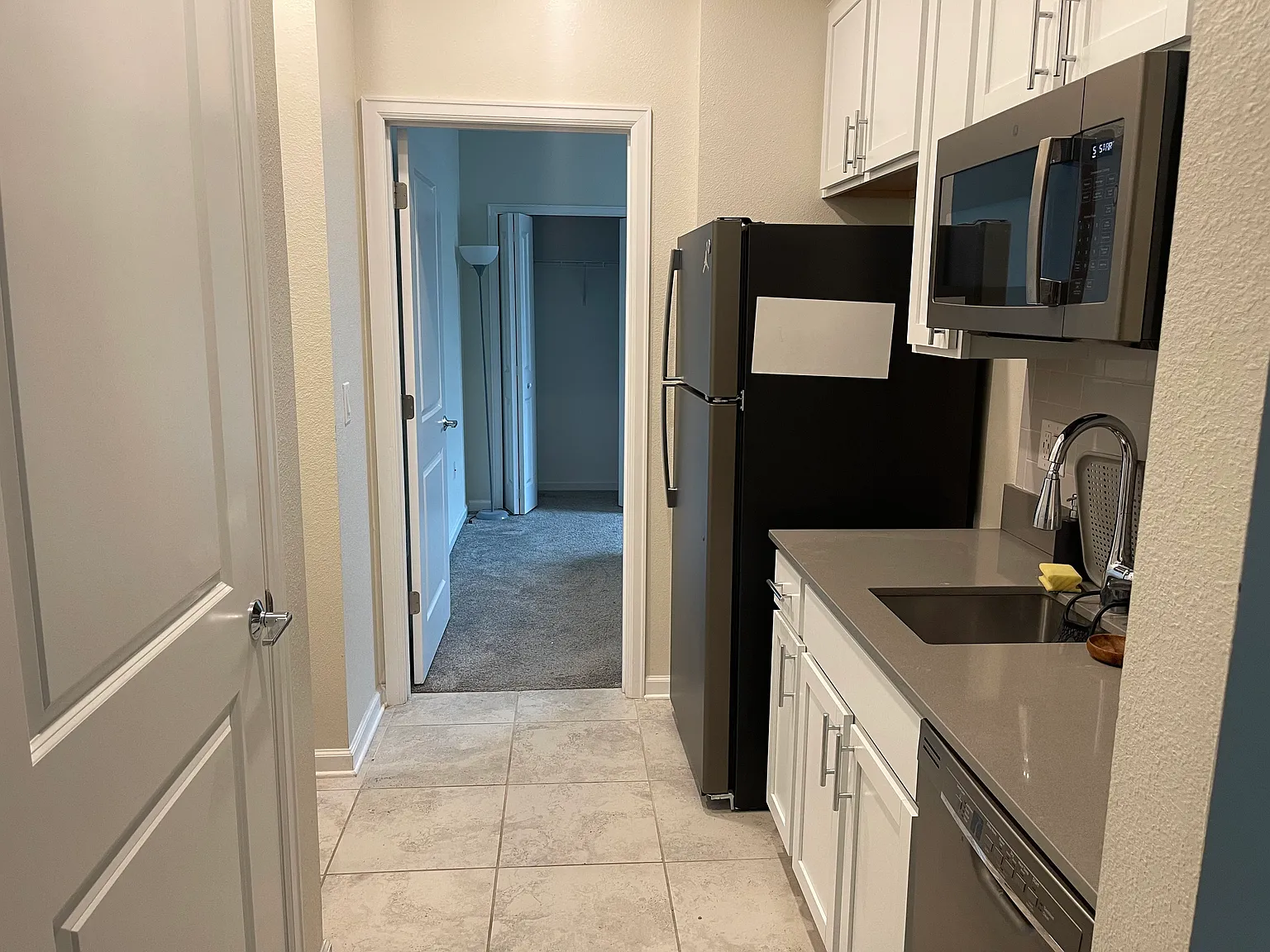 1 bed, $1,300 — Photo 3
