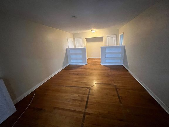 2nd image of 37 Parkwood St
