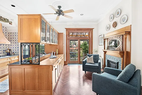 Sold by Compass | media 29