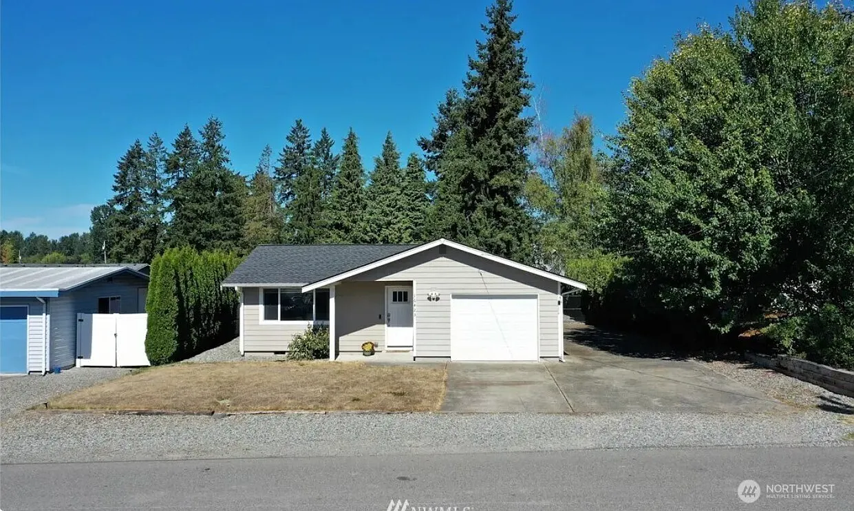 16423 88th Street E photo 1
