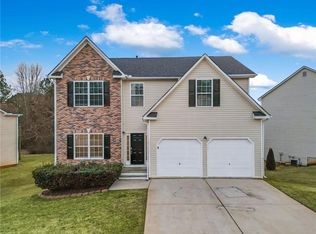 6395 Queensdale Dr, Douglasville, GA 30135