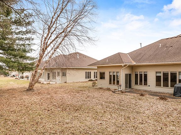 2nd image of 12118 Bluebird Cir NW