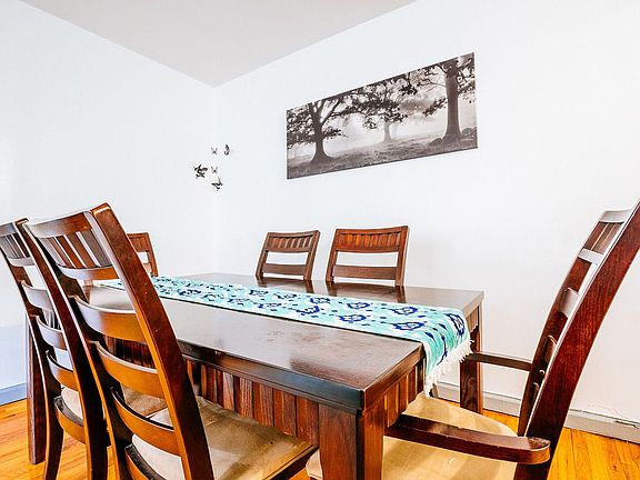 4th image of 2220 Burnett St APT 3B