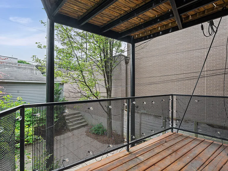 1747 N Wolcott Ave #1 — Photo 7