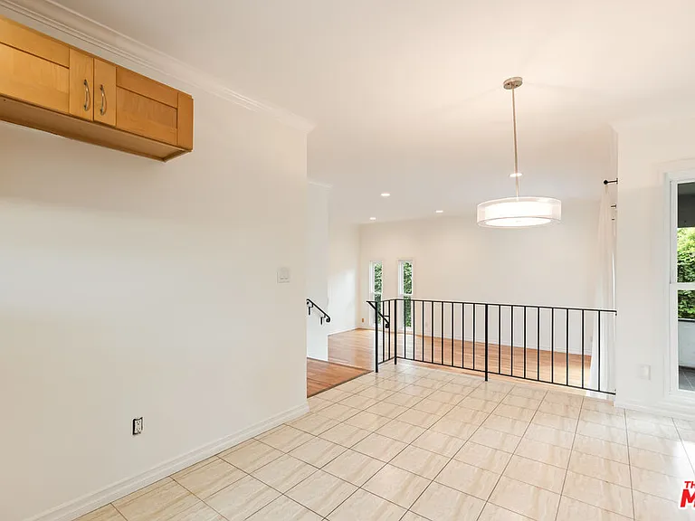 1226 Franklin St #4 — Photo 11
