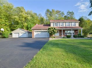 9 Pine Wood Rd, Hopewell Junction, NY 12533