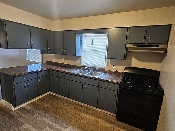 5th image of 10444-10446 W Jonen St