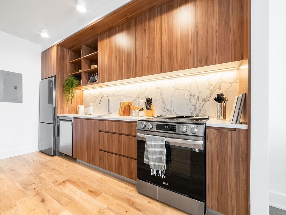 1st image of 2641 3rd St #7C