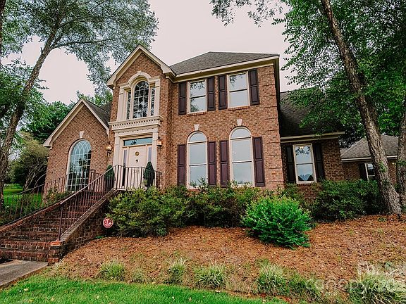 5th image of 134 Lionshead Way