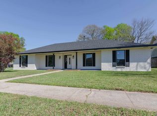 5613 S Allegheny Ct, Baton Rouge, LA 70817