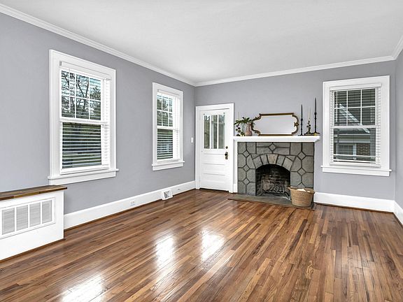 3rd image of 3403 Abingdon Rd